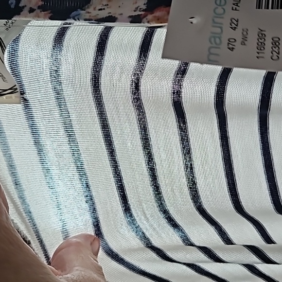 Maurices Floral and Stripe Baseball Tee NWT - Picture 10 of 13